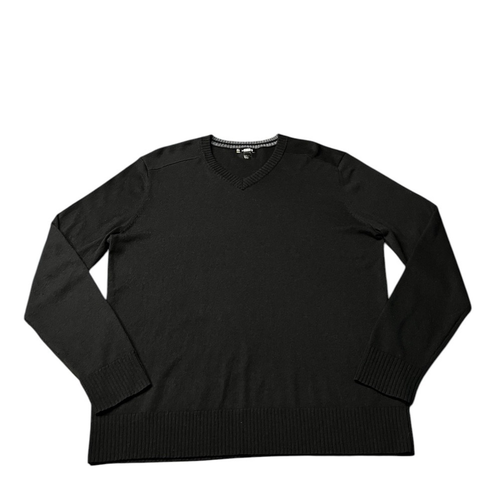 Men's Black V-Neck Smartwool Sweater Est Size Large